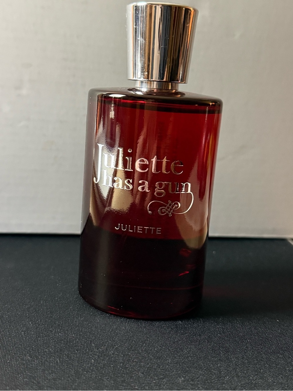 Juliette Has a Gun Red Body Fragrance Oil for Women